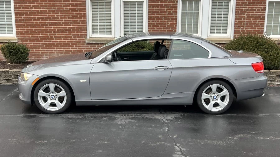 2010 BMW E93 3 Series Convertible - Image 5 of 10