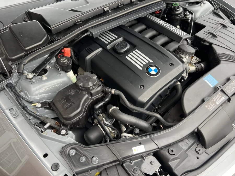 2010 BMW E93 3 Series Convertible - Image 10 of 10