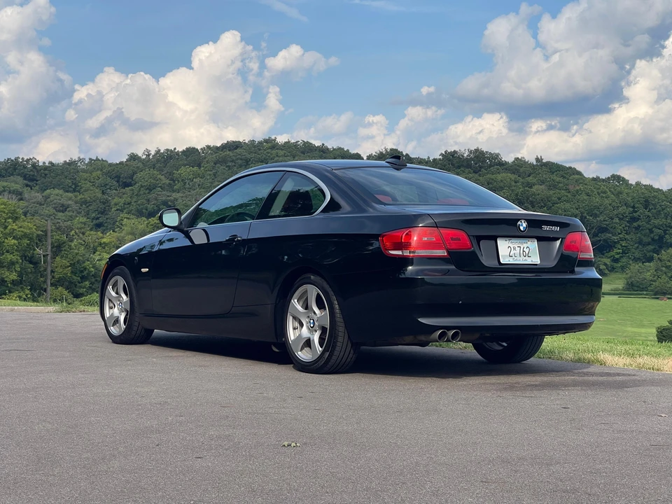 2010 BMW E92 3 Series Coupe - Image 9 of 31