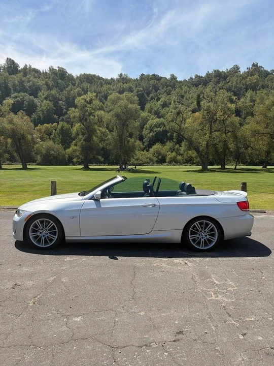 2010 BMW E93 3 Series Convertible - Image 10 of 17