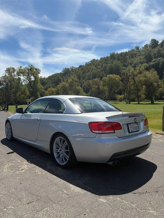 2010 BMW E93 3 Series Convertible - Image 3 of 17