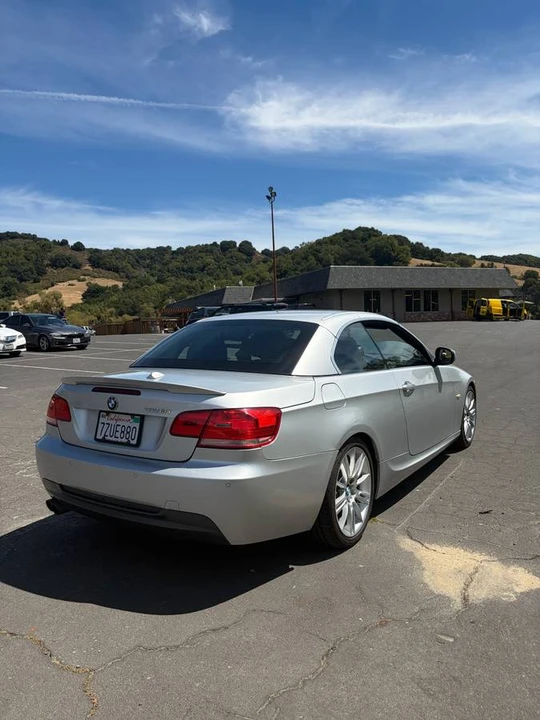 2010 BMW E93 3 Series Convertible - Image 5 of 17