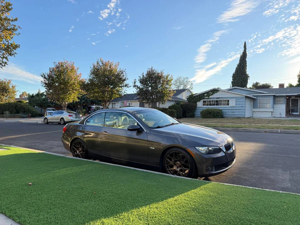 2010 BMW E93 3 Series Convertible - Image 11 of 21