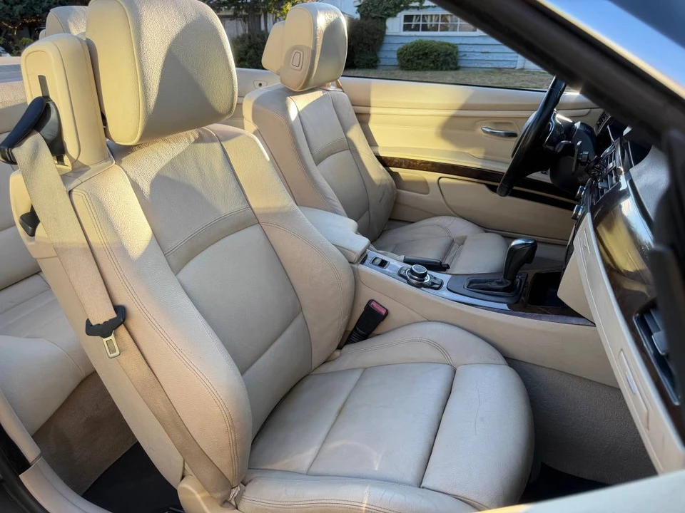 2010 BMW E93 3 Series Convertible - Image 18 of 21