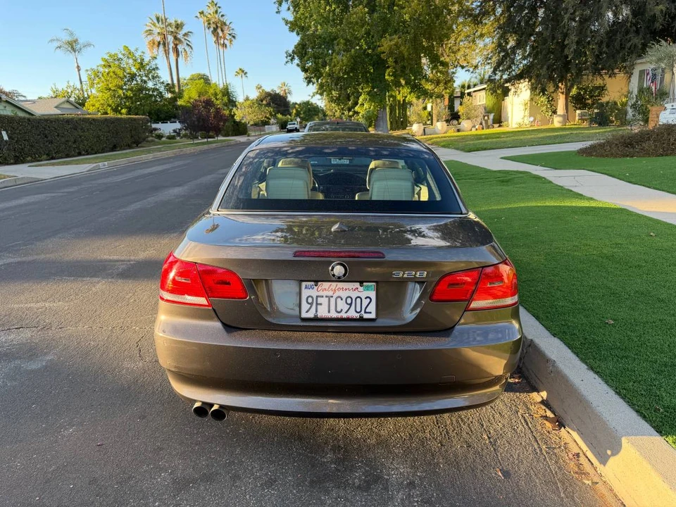 2010 BMW E93 3 Series Convertible - Image 5 of 21