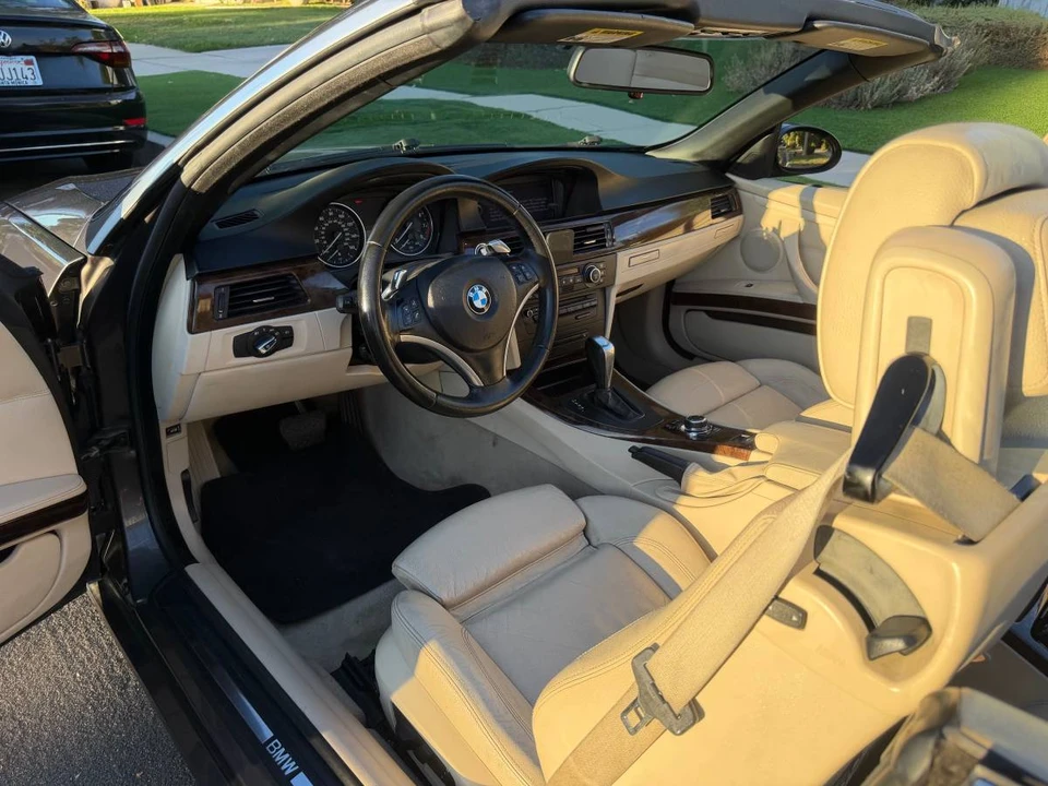 2010 BMW E93 3 Series Convertible - Image 15 of 21