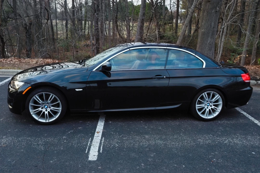 2010 BMW E93 3 Series Convertible - Image 3 of 8