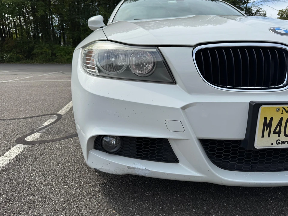 2010 BMW E90 3 Series Sedan - Image 22 of 31