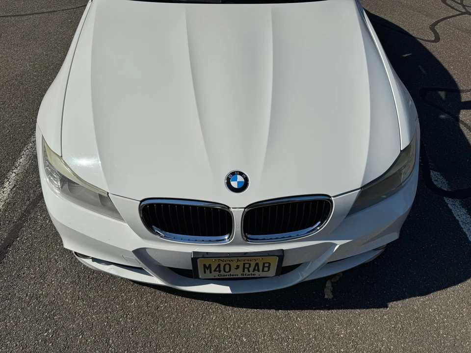 2010 BMW E90 3 Series Sedan - Image 23 of 31