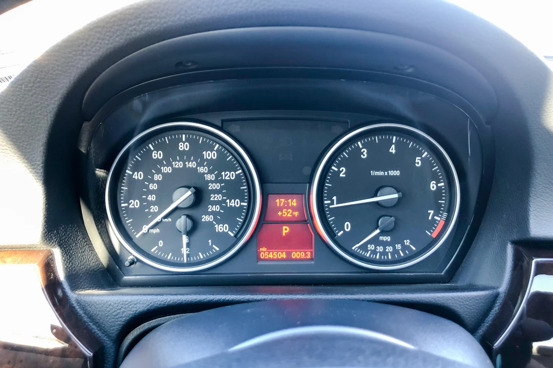 2010 BMW E90 3 Series Sedan - Image 31 of 31