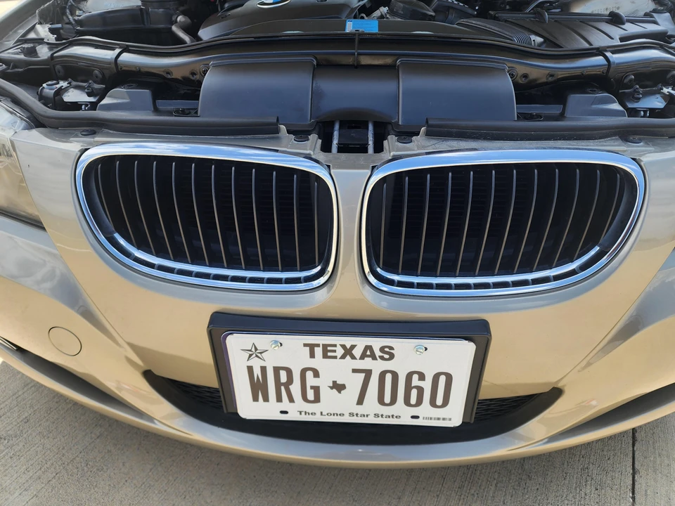 2010 BMW E90 3 Series Sedan - Image 16 of 31