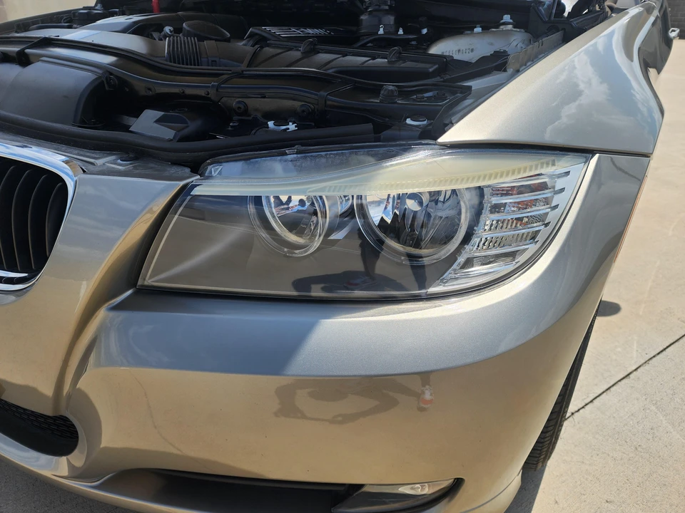 2010 BMW E90 3 Series Sedan - Image 18 of 31