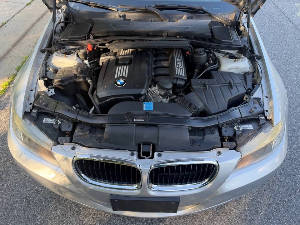 2010 BMW E90 3 Series Sedan - Image 20 of 24