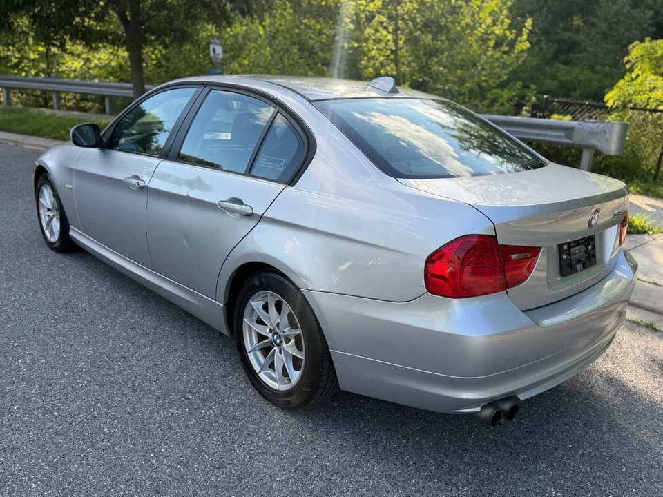 2010 BMW E90 3 Series Sedan - Image 7 of 24