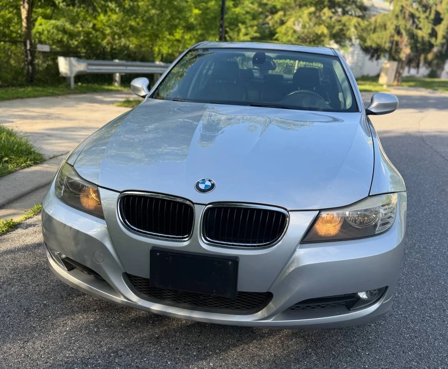 2010 BMW E90 3 Series Sedan - Image 3 of 24