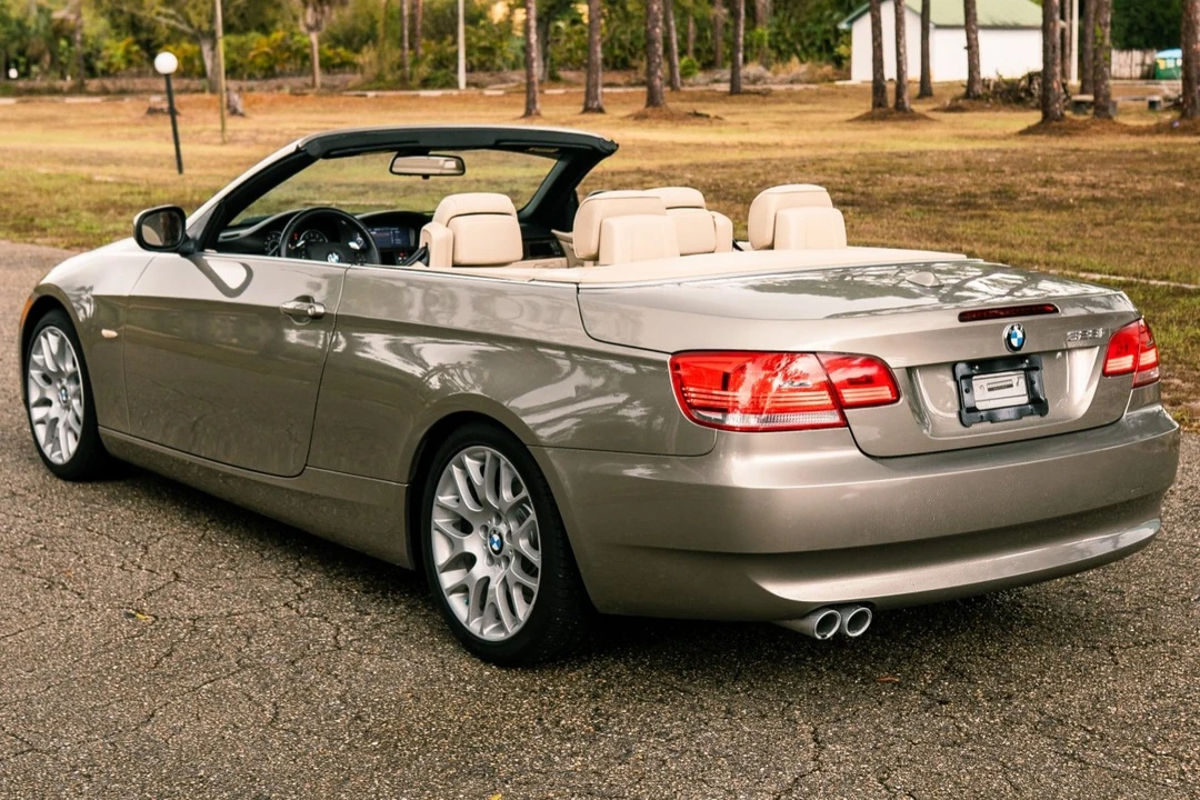 2010 BMW E93 3 Series Convertible - Image 2 of 7