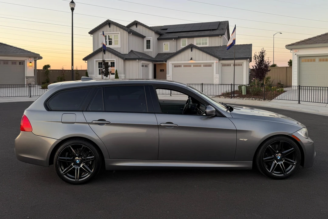 2010 BMW E91 3 Series Touring - Image 11 of 31