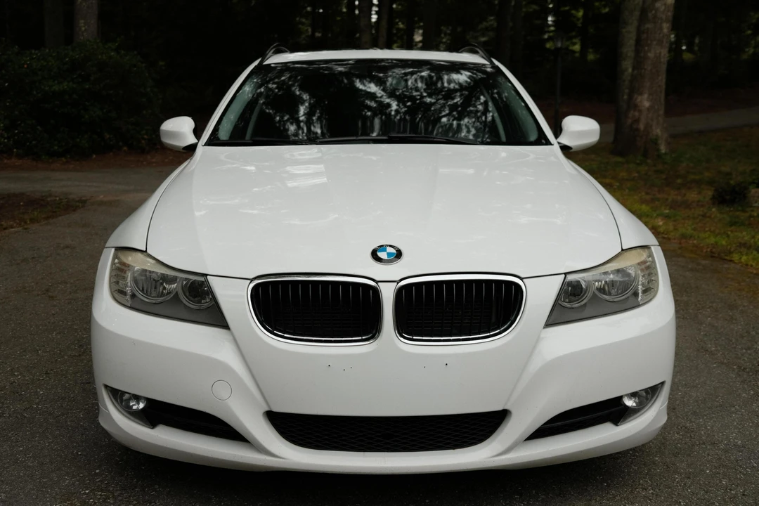 2010 BMW E91 3 Series Touring - Image 2 of 5