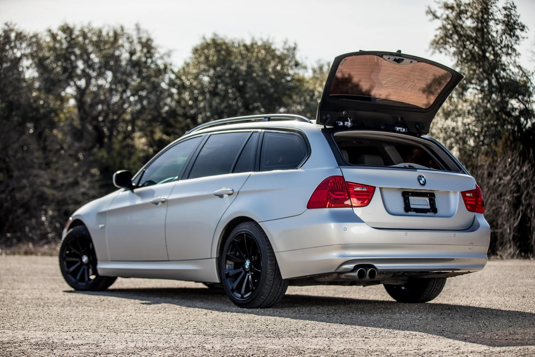 2010 BMW E91 3 Series Touring - Image 9 of 31