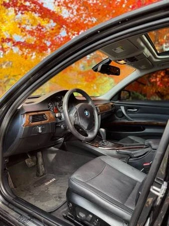 2010 BMW E90 3 Series Sedan - Image 5 of 9
