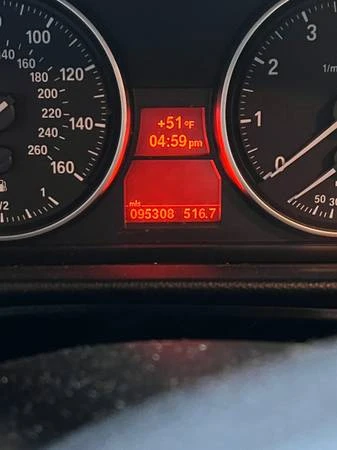 2010 BMW E90 3 Series Sedan - Image 12 of 13