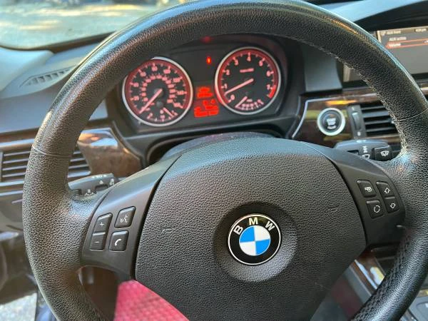 2010 BMW E90 3 Series Sedan - Image 3 of 13