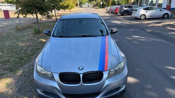 2010 BMW E90 3 Series Sedan - Image 9 of 21