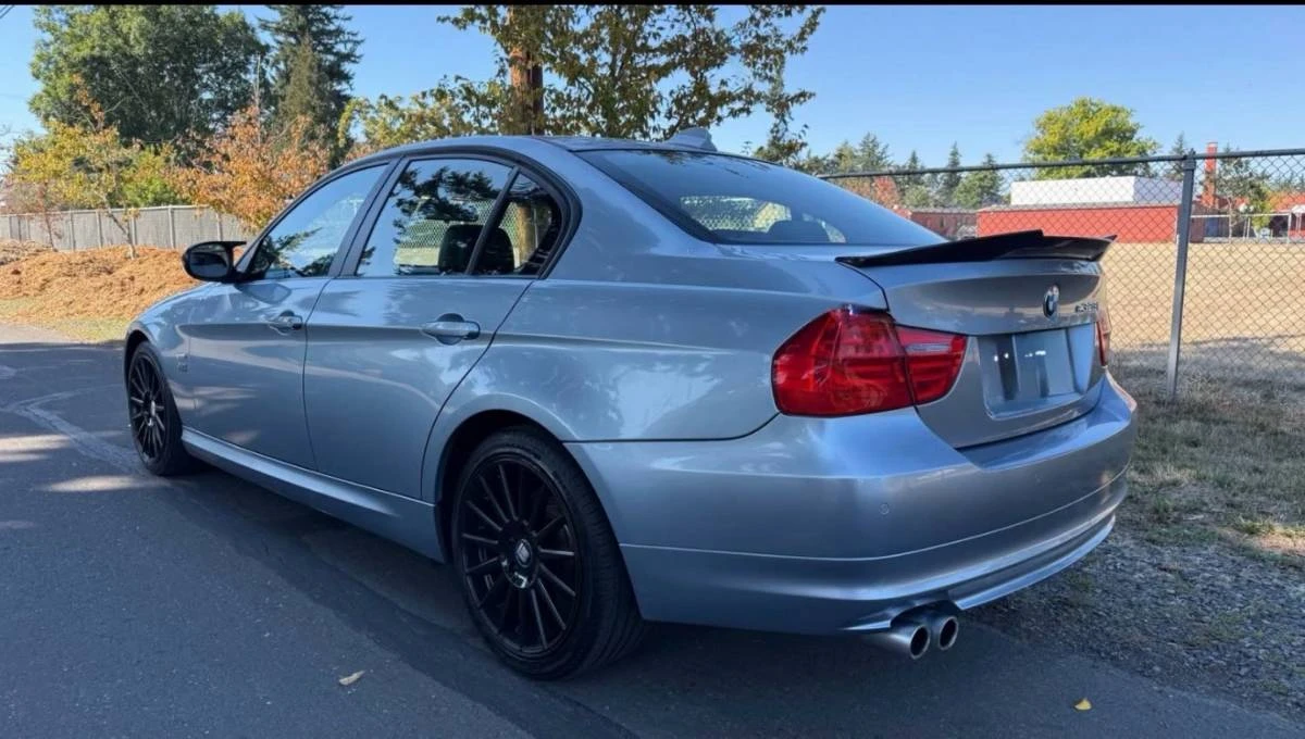 2010 BMW E90 3 Series Sedan - Image 3 of 19