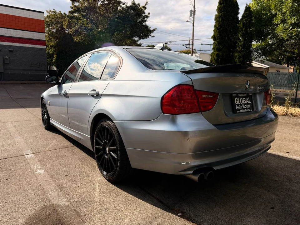 2010 BMW E90 3 Series Sedan - Image 3 of 20