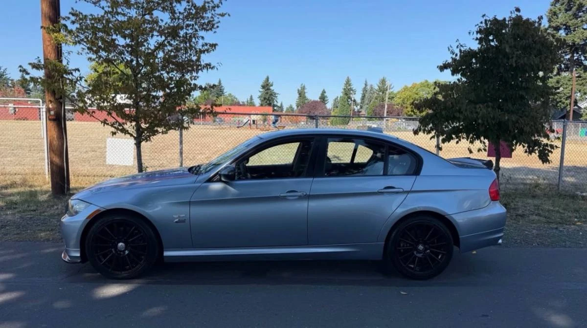 2010 BMW E90 3 Series Sedan - Image 2 of 19