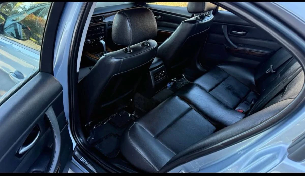 2010 BMW E90 3 Series Sedan - Image 12 of 19