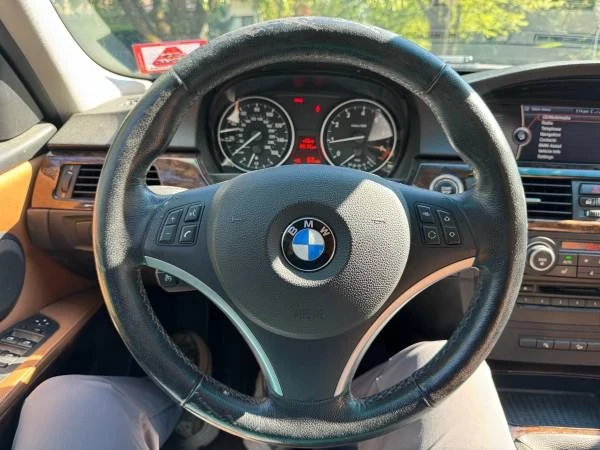 2010 BMW E90 3 Series Sedan - Image 13 of 21
