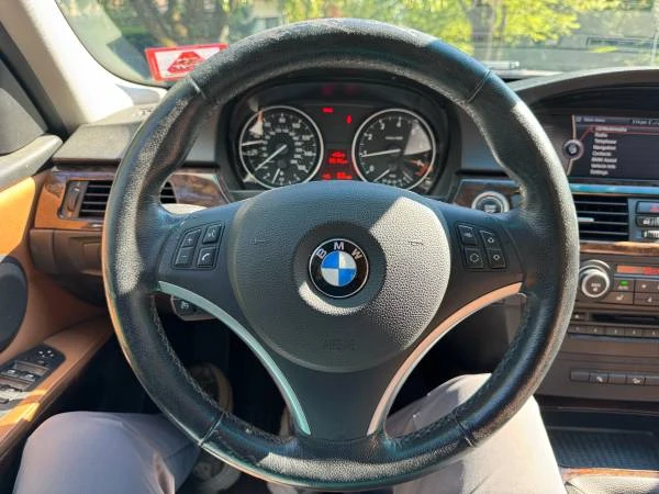 2010 BMW E90 3 Series Sedan - Image 13 of 21