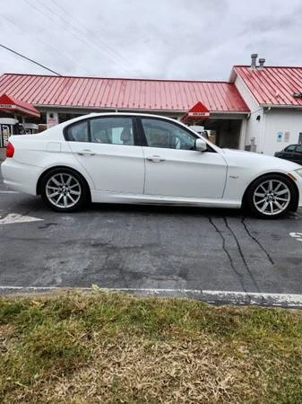 2010 BMW E90 3 Series Sedan - Image 3 of 8