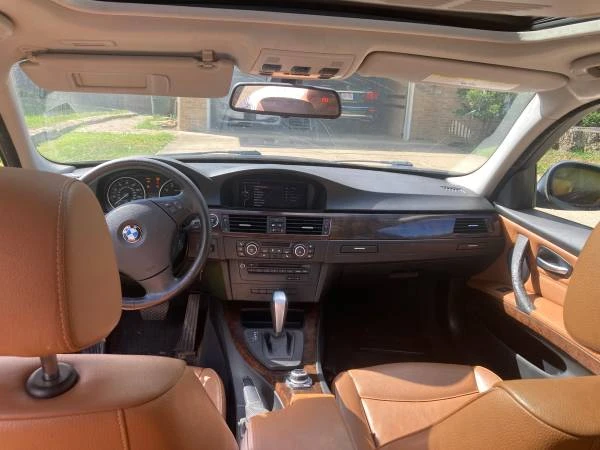 2010 BMW E90 3 Series Sedan - Image 9 of 9