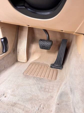 2010 BMW E90 3 Series Sedan - Image 18 of 21