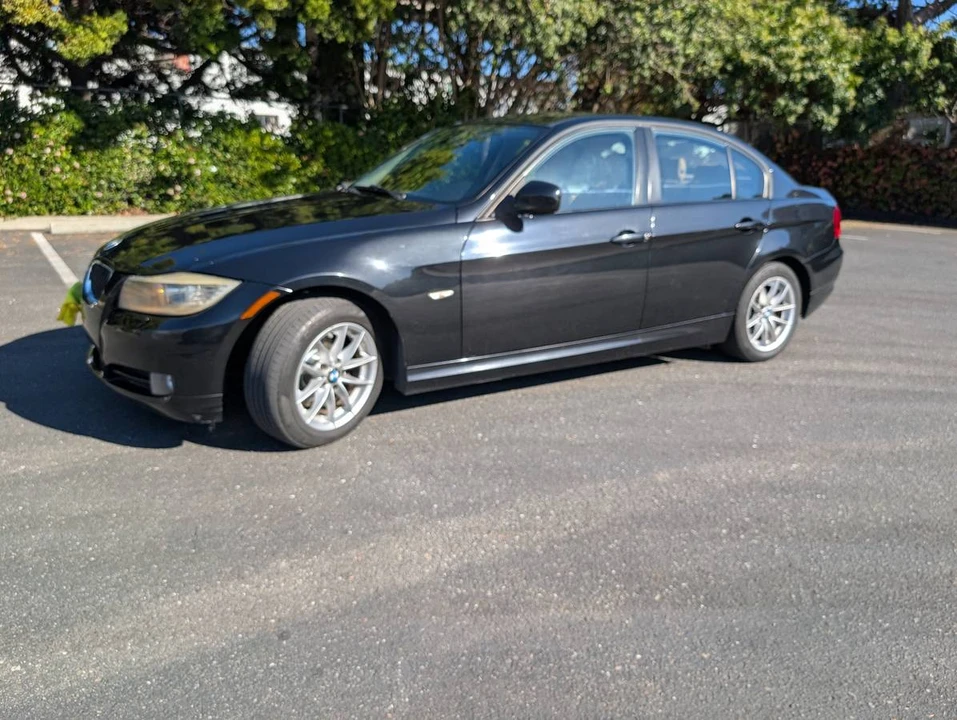 2010 BMW E90 3 Series Sedan - Image 2 of 18