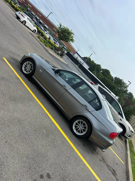 2010 BMW E90 3 Series Sedan - Image 3 of 8