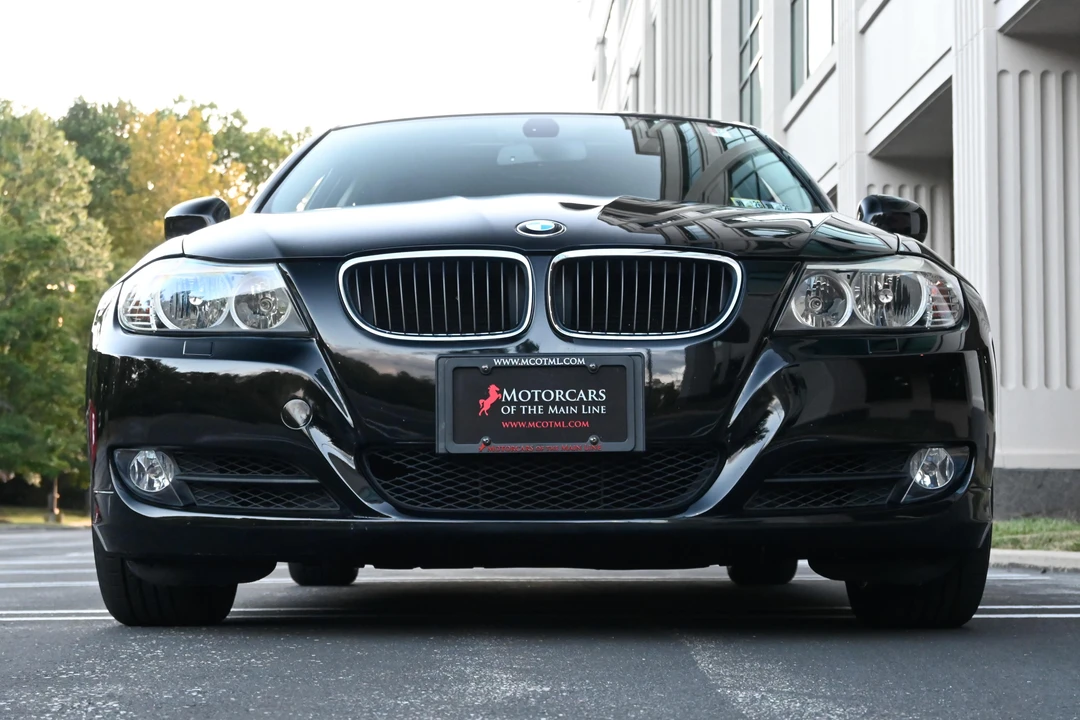 2010 BMW E90 3 Series Sedan - Image 8 of 31