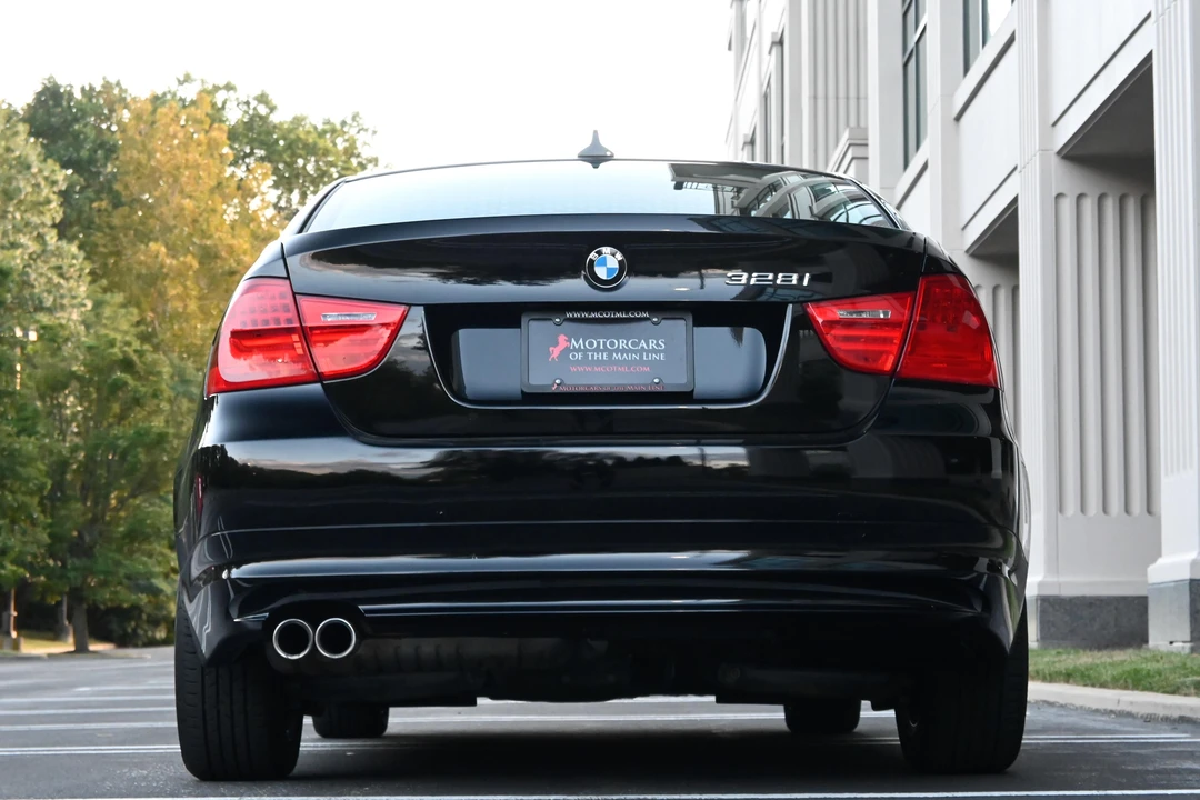2010 BMW E90 3 Series Sedan - Image 29 of 31