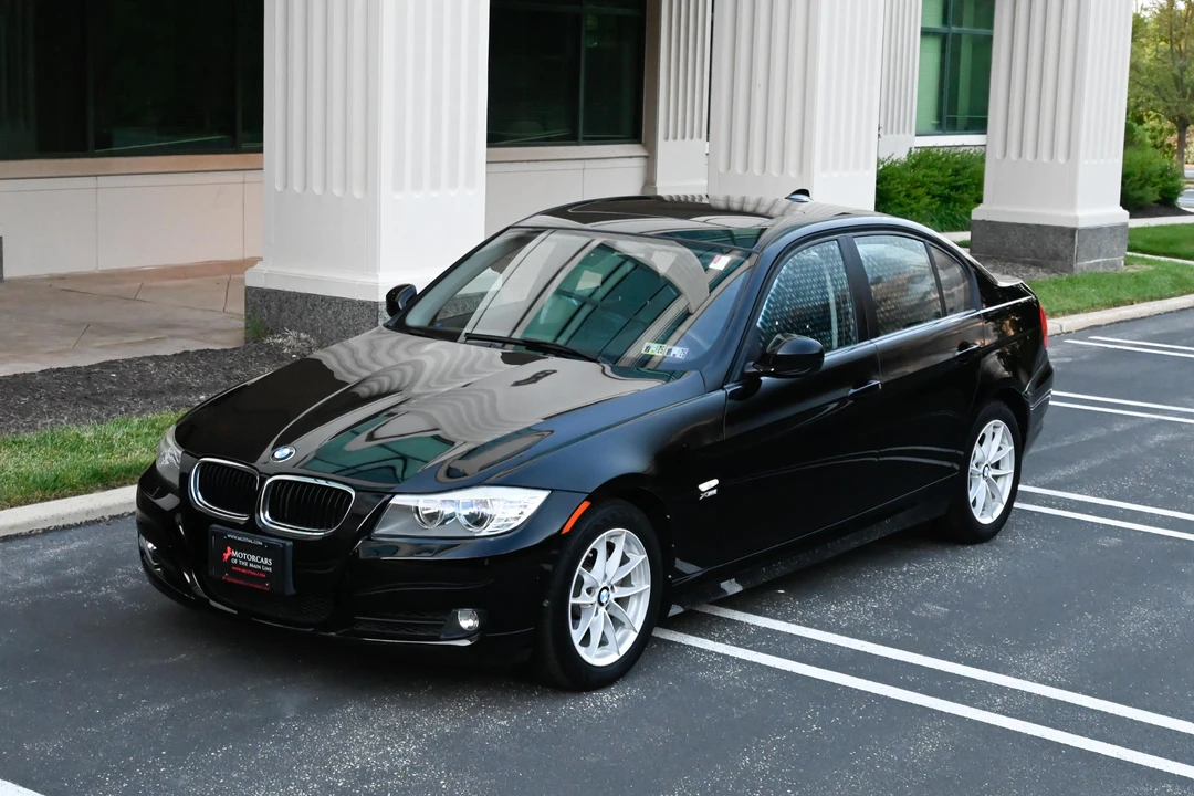 2010 BMW E90 3 Series Sedan - Image 12 of 31