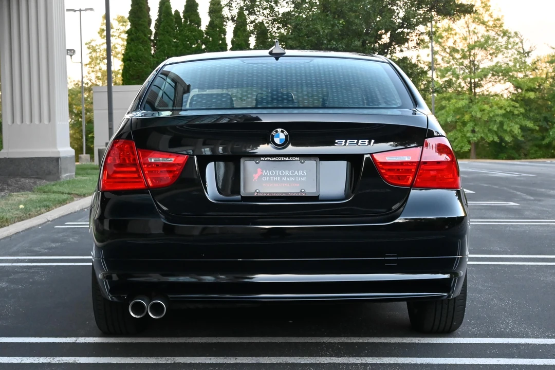 2010 BMW E90 3 Series Sedan - Image 28 of 31