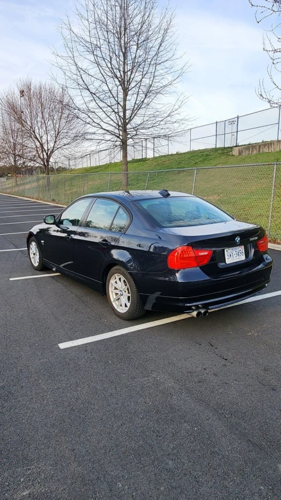 2010 BMW E90 3 Series Sedan - Image 4 of 31