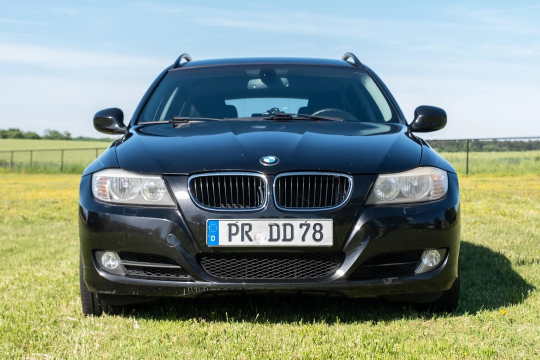 2010 BMW E91 3 Series Touring - Image 2 of 31