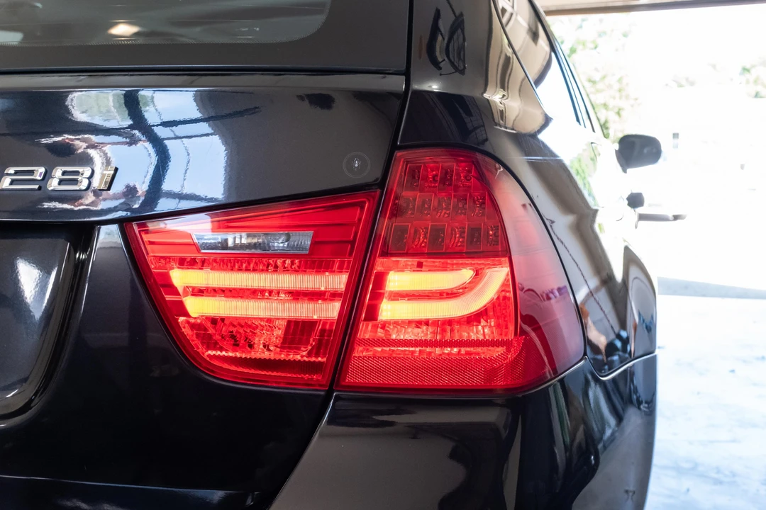 2010 BMW E91 3 Series Touring - Image 30 of 31