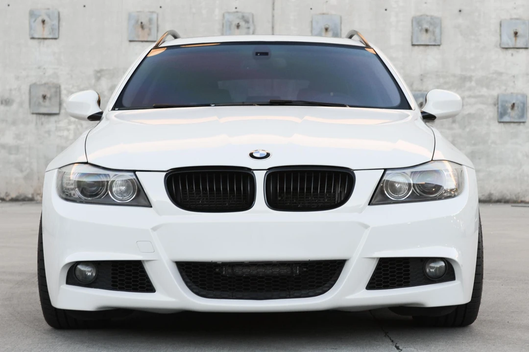 2010 BMW E91 3 Series Touring - Image 2 of 18