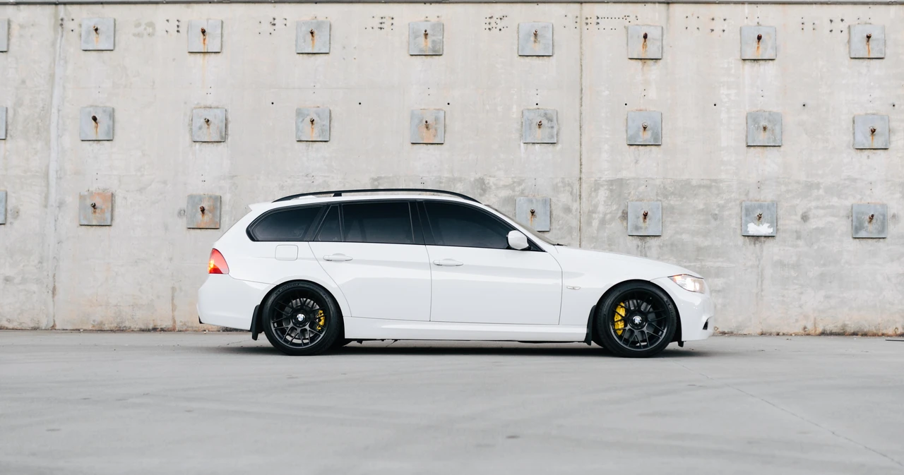 2010 BMW E91 3 Series Touring - Image 9 of 18