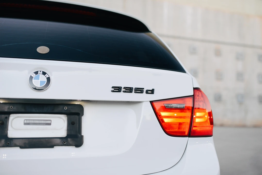 2010 BMW E91 3 Series Touring - Image 14 of 18