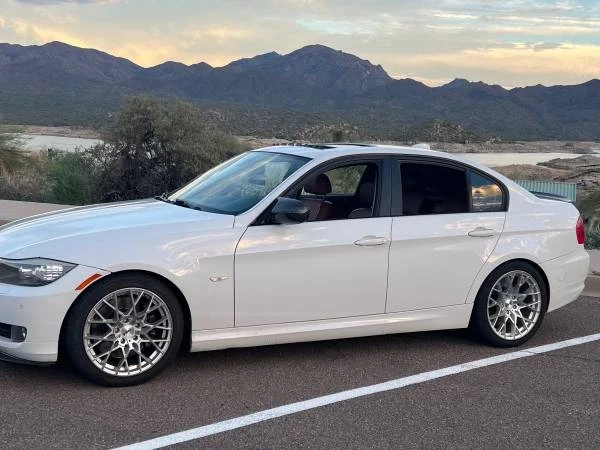2010 BMW E90 3 Series Sedan - Image 3 of 21