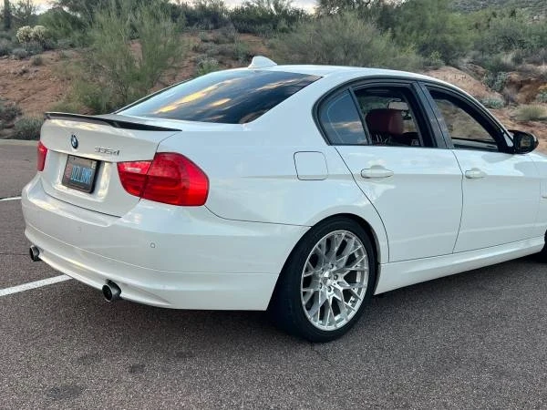 2010 BMW E90 3 Series Sedan - Image 9 of 21